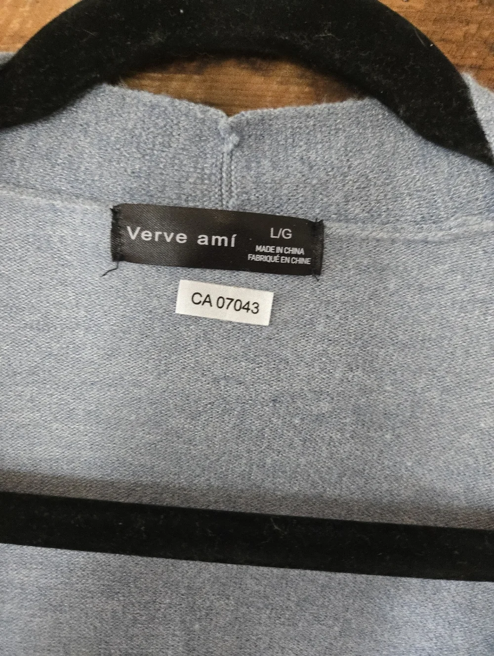Verve Ami | Open-Front Blue Cardigan with Button Cuff Details, Size L - Picture 4 of 7